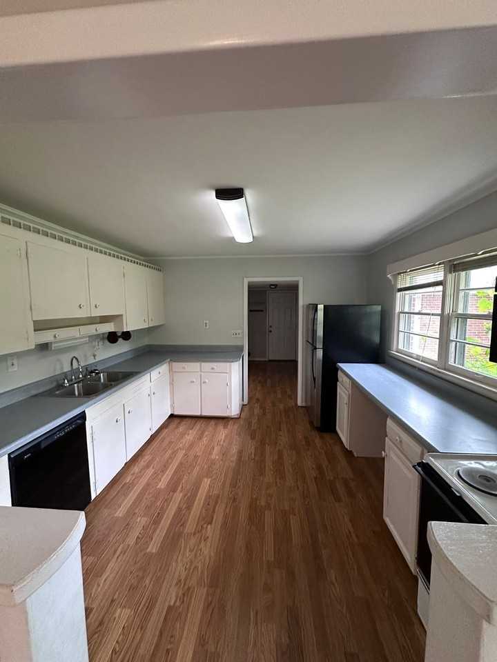 205 West Ave Nw ##Nw - Photo 7 of 17