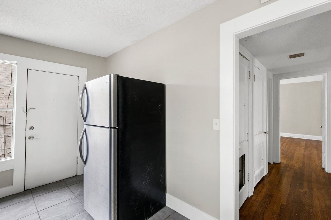 Redmont Place - Photo 6 of 15