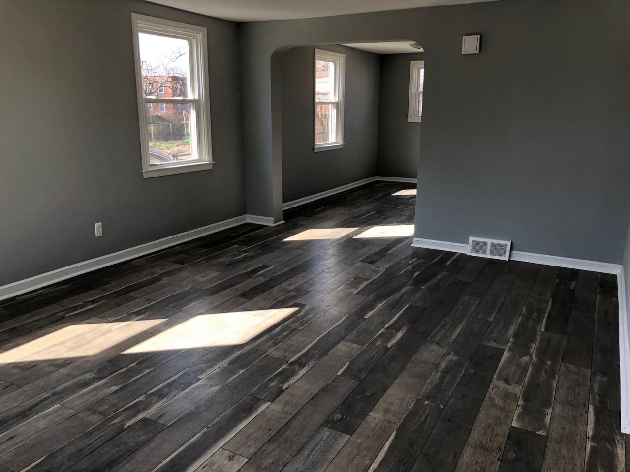 357 Holland St - Photo 2 of 28