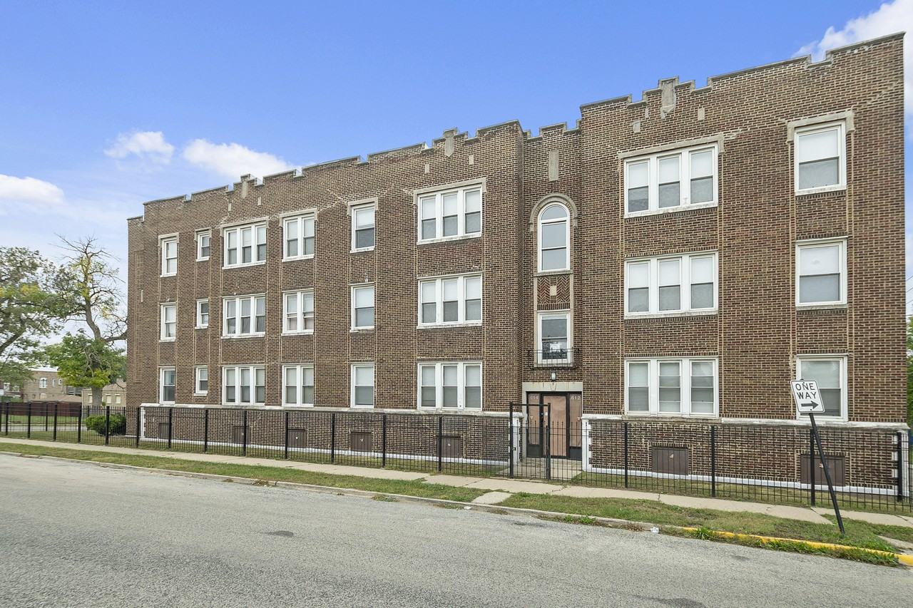 7655-57 S. Lowe Avenue - Photo 4 of 25