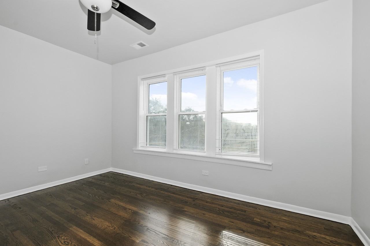 7655-57 S. Lowe Avenue - Photo 5 of 25