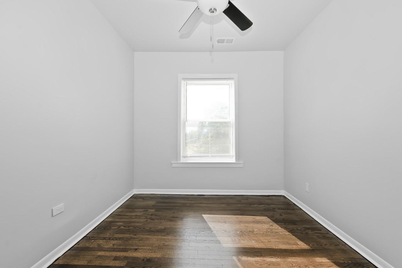 7655-57 S. Lowe Avenue - Photo 7 of 25