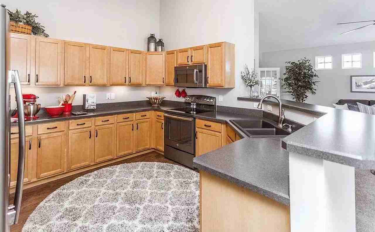 5987 Waterport Dr - Photo 3 of 19