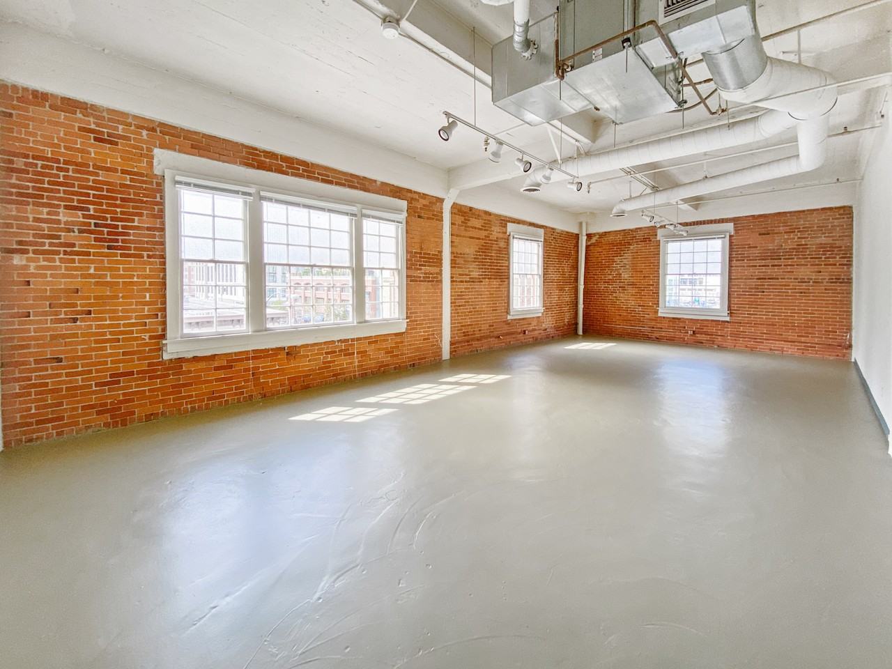 Simon Levi – Lofts - Photo 3 of 12