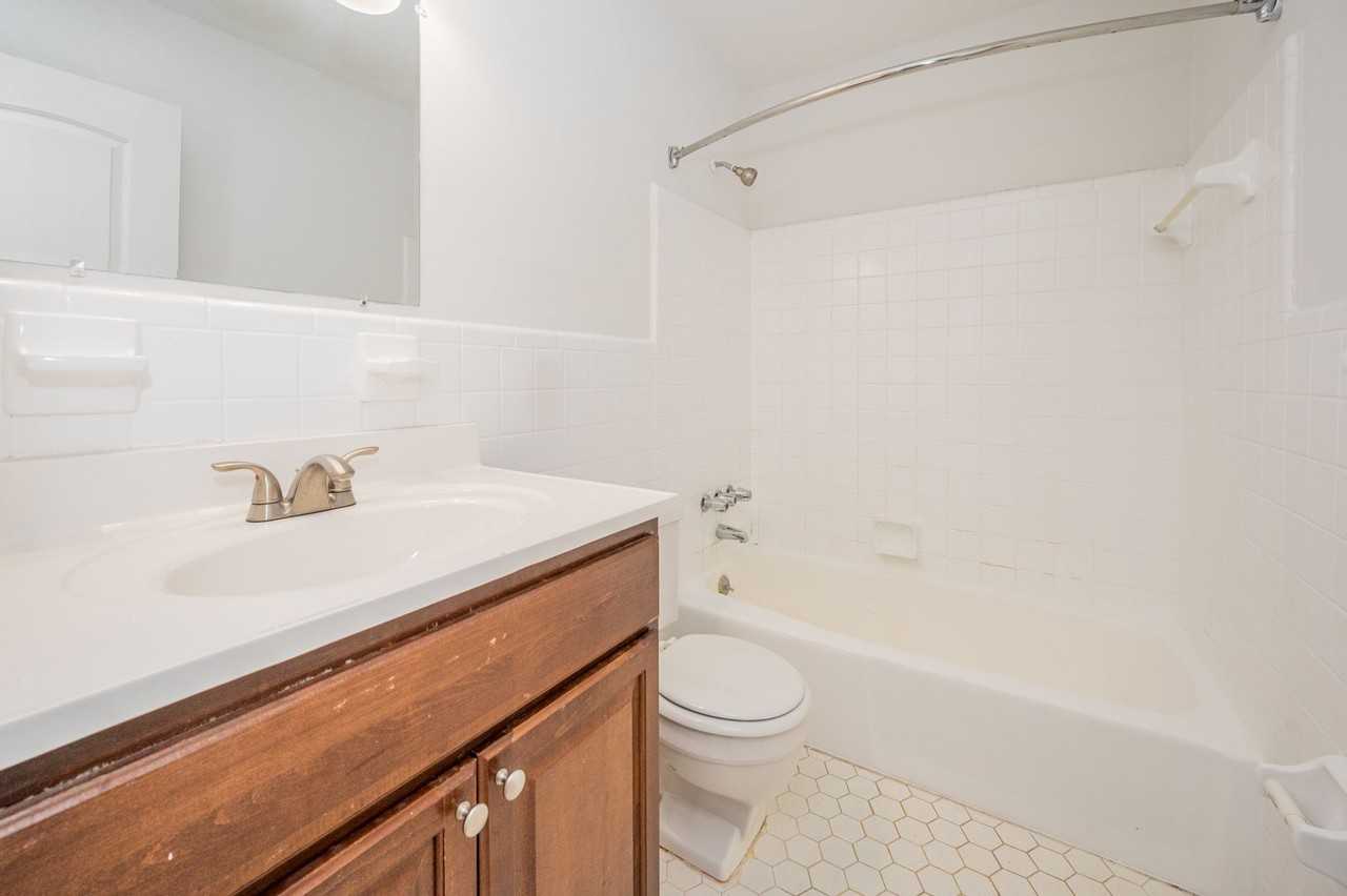 Hillside Manor - Photo 3 of 50