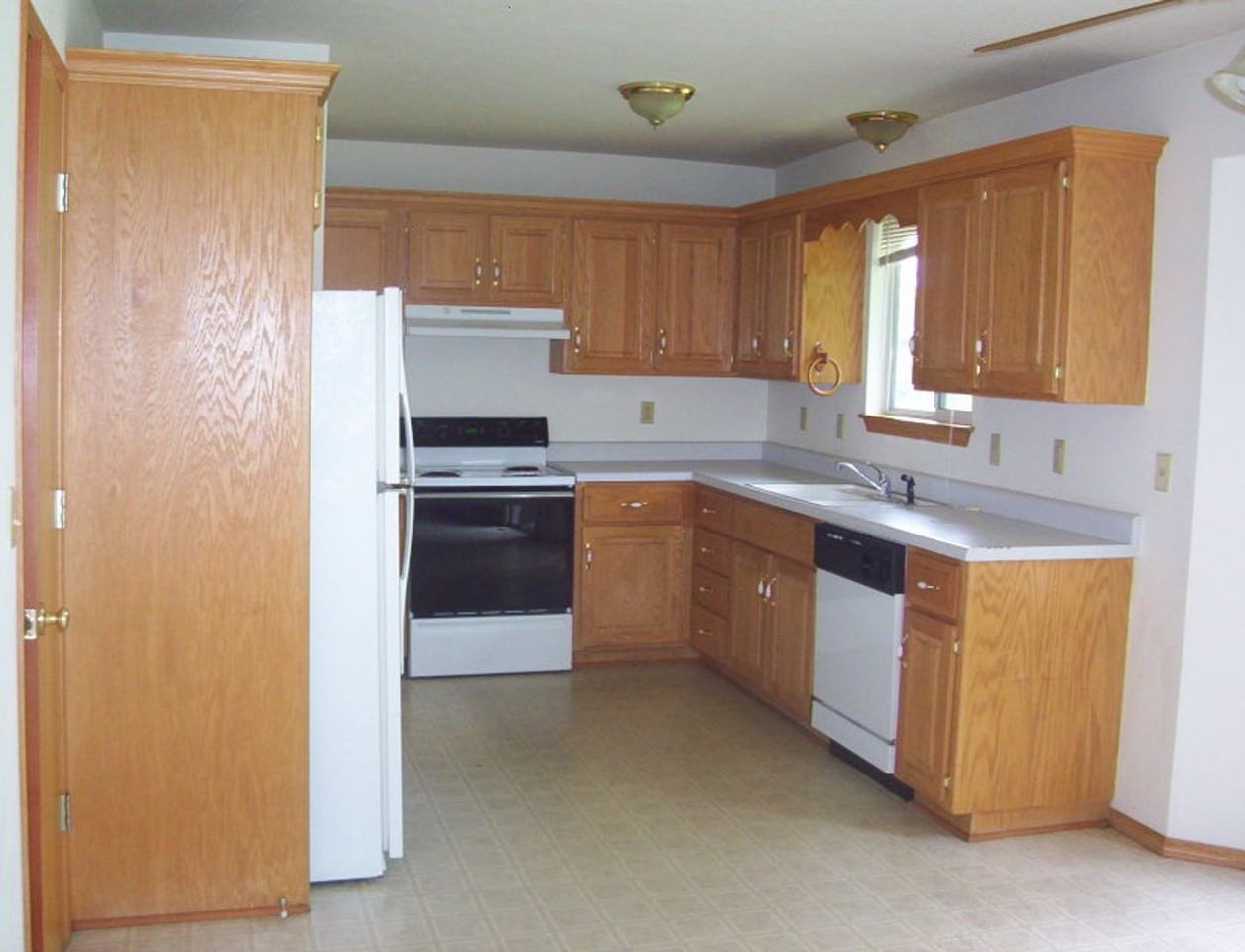 3305 W Raynell St - Photo 2 of 5
