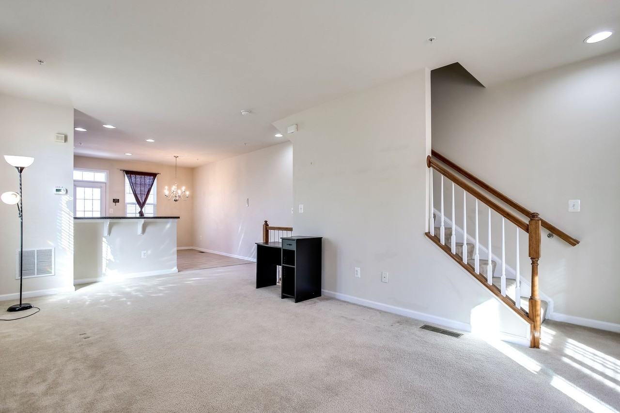 7125 Penny Ln - Photo 5 of 18