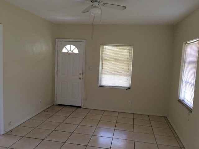 1429 Nw 3rd Ct - Photo 4 of 12