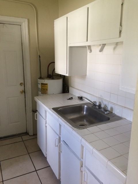 1429 Nw 3rd Ct - Photo 6 of 12
