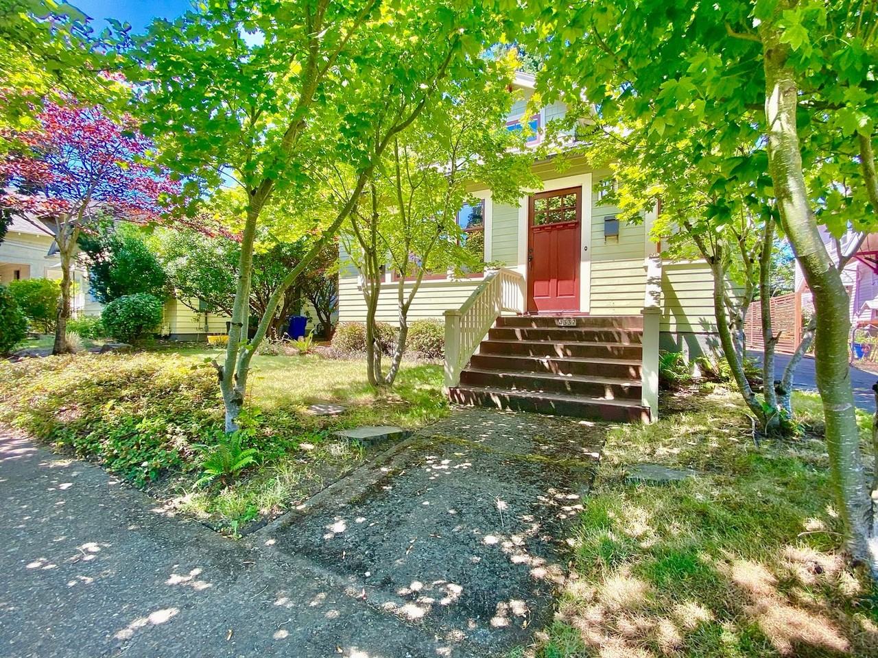 4337 Ne 23rd Ave - Photo 2 of 28