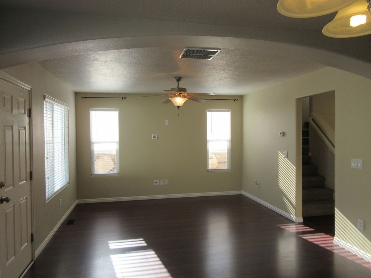 173 E Fiddlers Canyon Rd - Photo 4 of 24