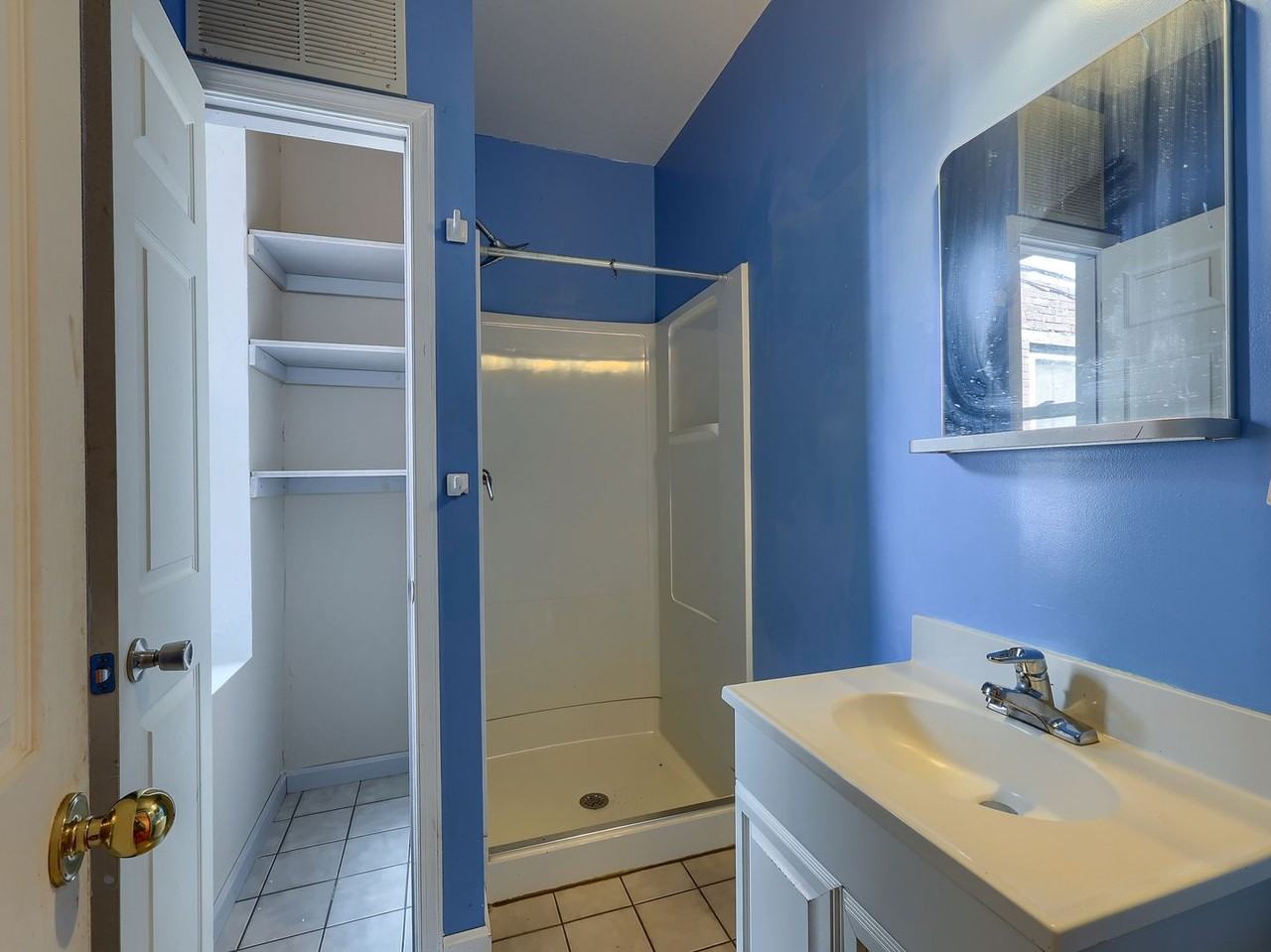 1624 Penn St - Photo 7 of 26