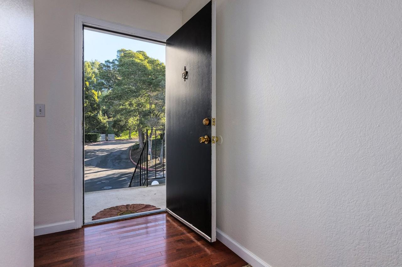 900 Cambridge Dr #138 - Photo 5 of 24