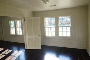 featured image of 1003 Auburn St