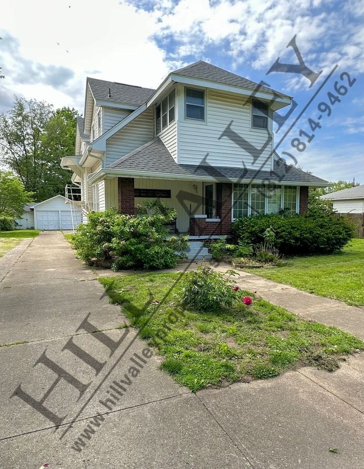 2915 S 6th St - Photo 2 of 10