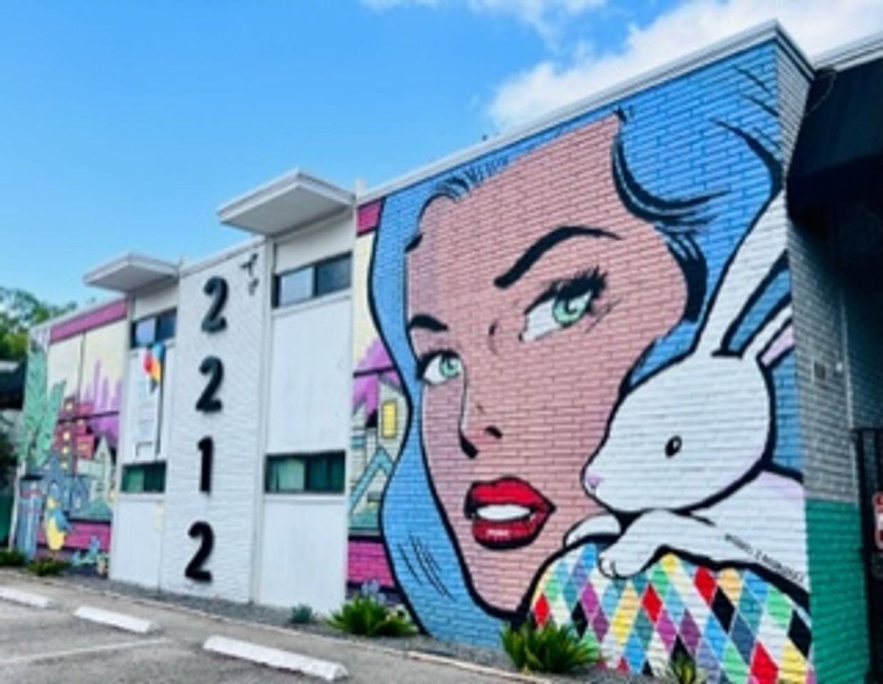 Dream Montrose - Photo 2 of 5