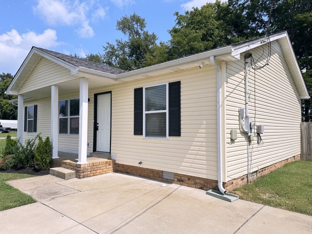 3437 Sandpiper Dr - Photo 2 of 37