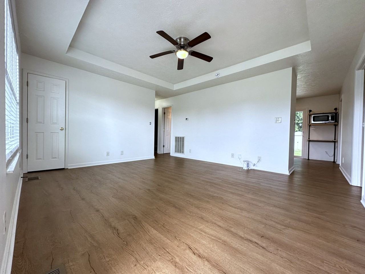 3437 Sandpiper Dr - Photo 4 of 37