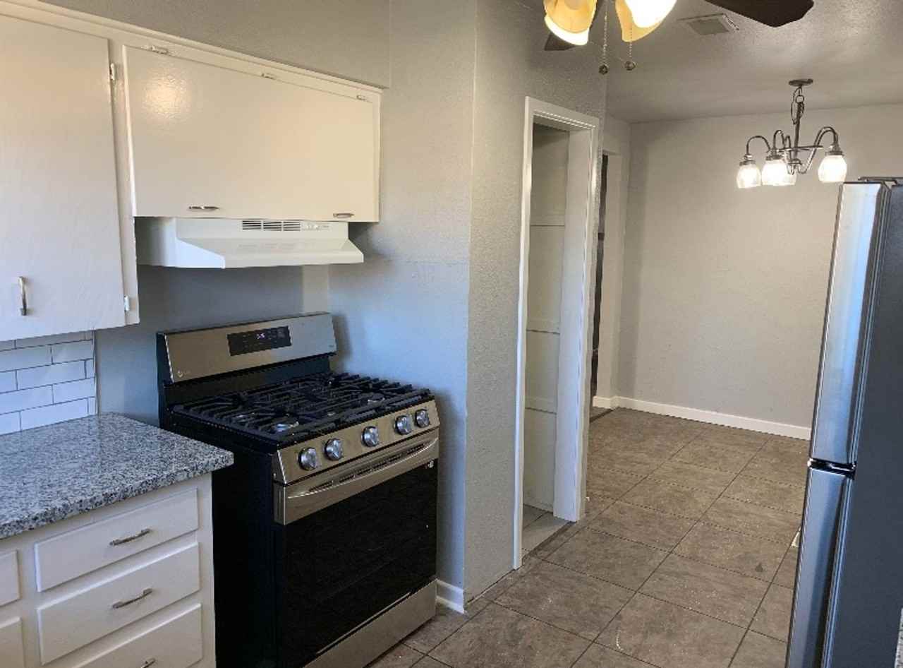 4517 49th St - Photo 2 of 13