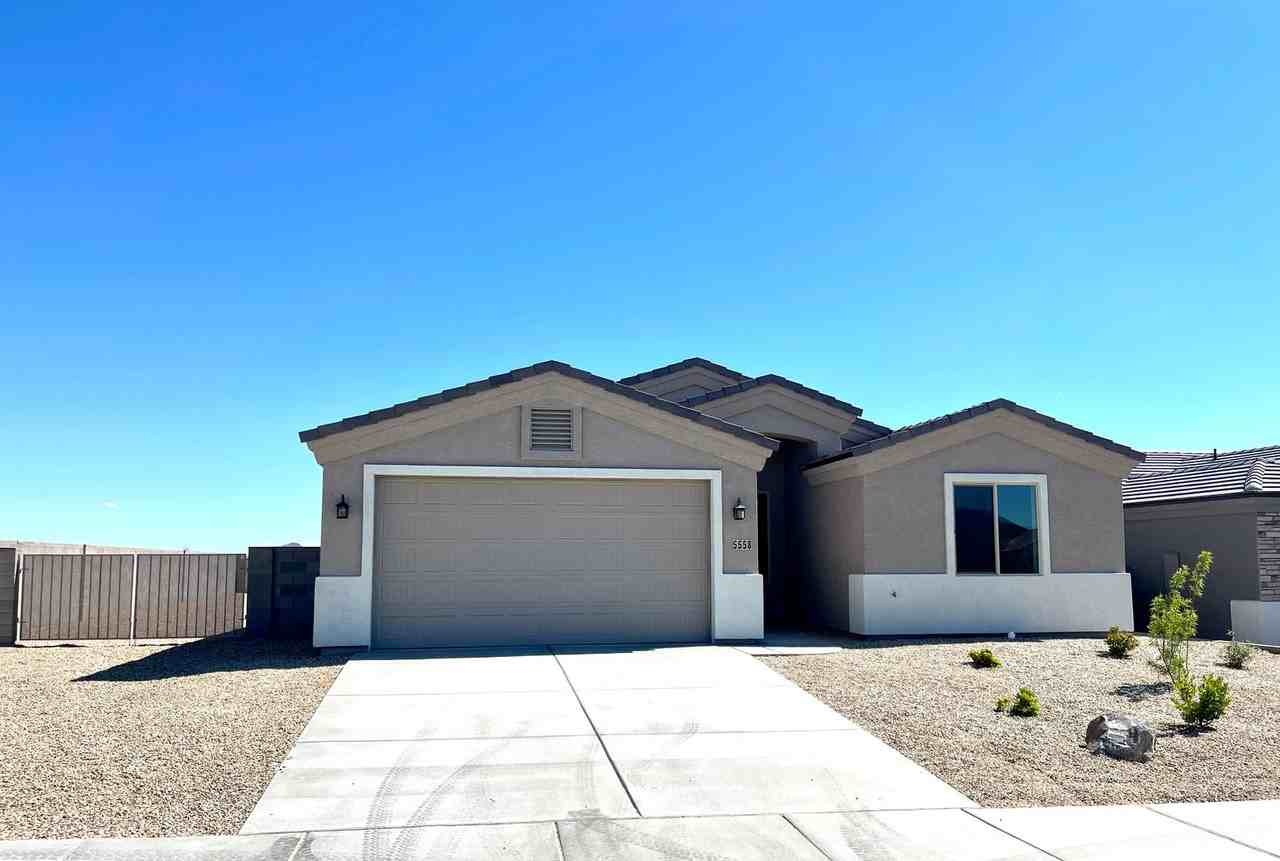 5558 Eagle View Rd - Photo 2 of 36
