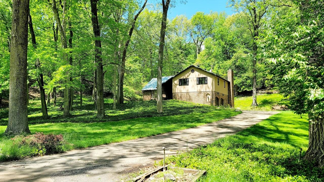 21315 Forest Glen Dr - Photo 3 of 35