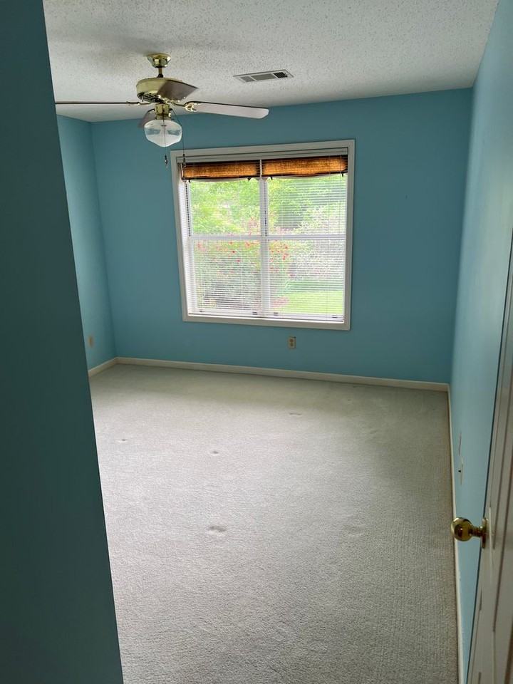 809 Ashland Dr - Photo 3 of 14