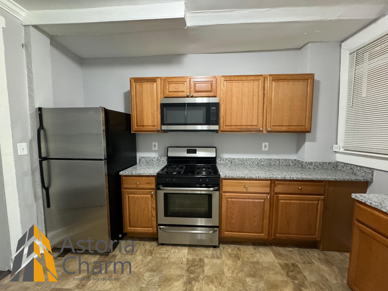 2022 Hollins St - Photo 3 of 24