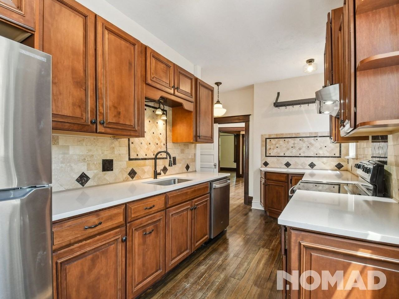 1237 N Lafayette St - Photo 3 of 27