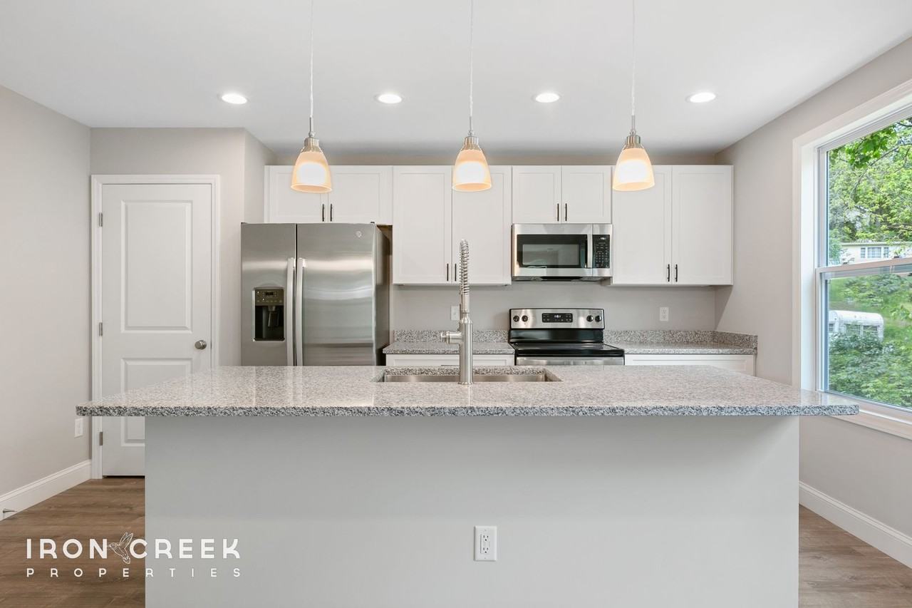 64 Hansel Avenue - Photo 3 of 14