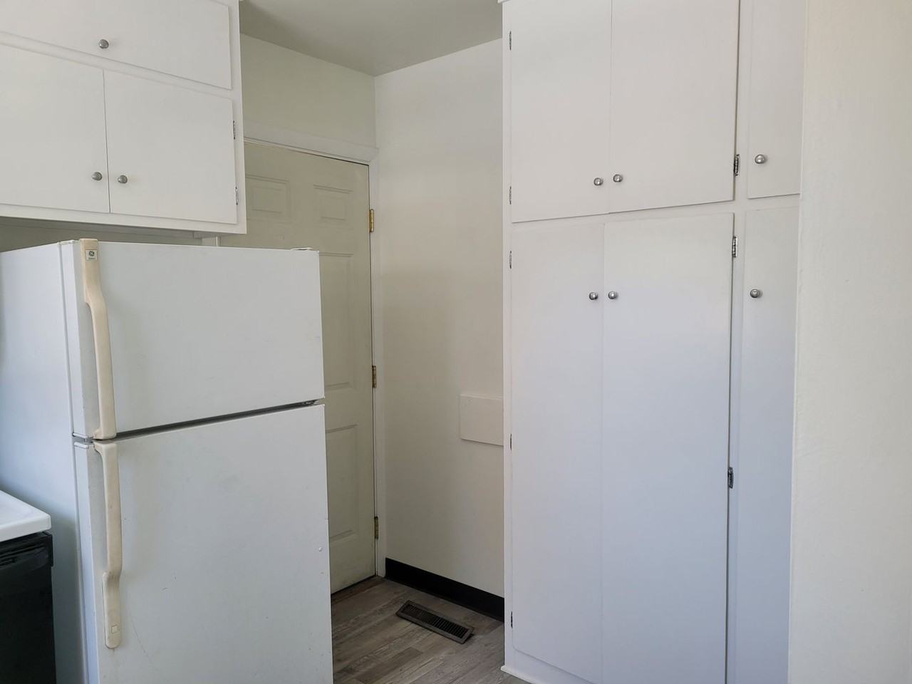 1424 N 22nd St - Photo 5 of 8