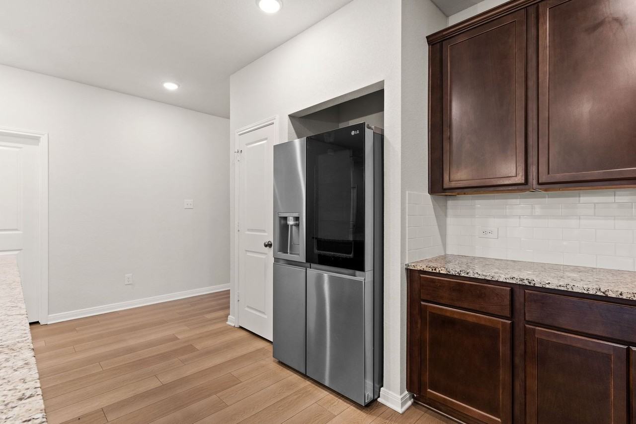 7101 Mcgregor Loop - Photo 4 of 15