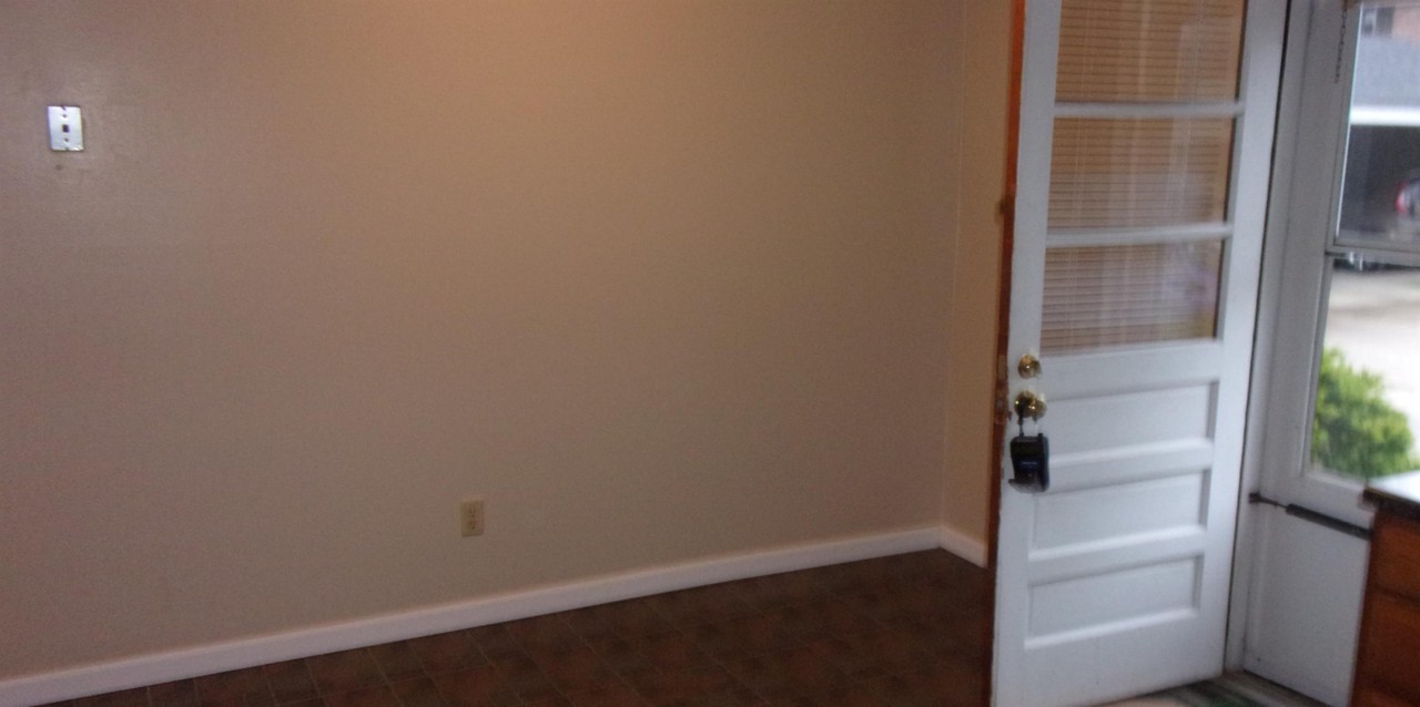 460 Laurel Dr #L460 - Photo 4 of 9