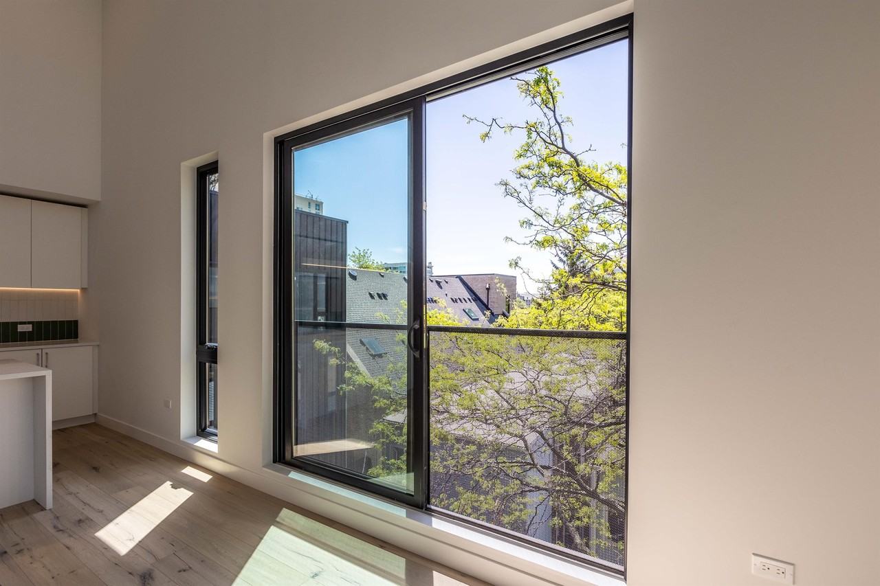 1101 Lodge Evanston #1712-404 - Photo 5 of 26