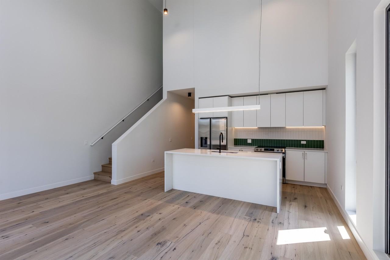 1101 Lodge Evanston #1712-404 - Photo 7 of 26