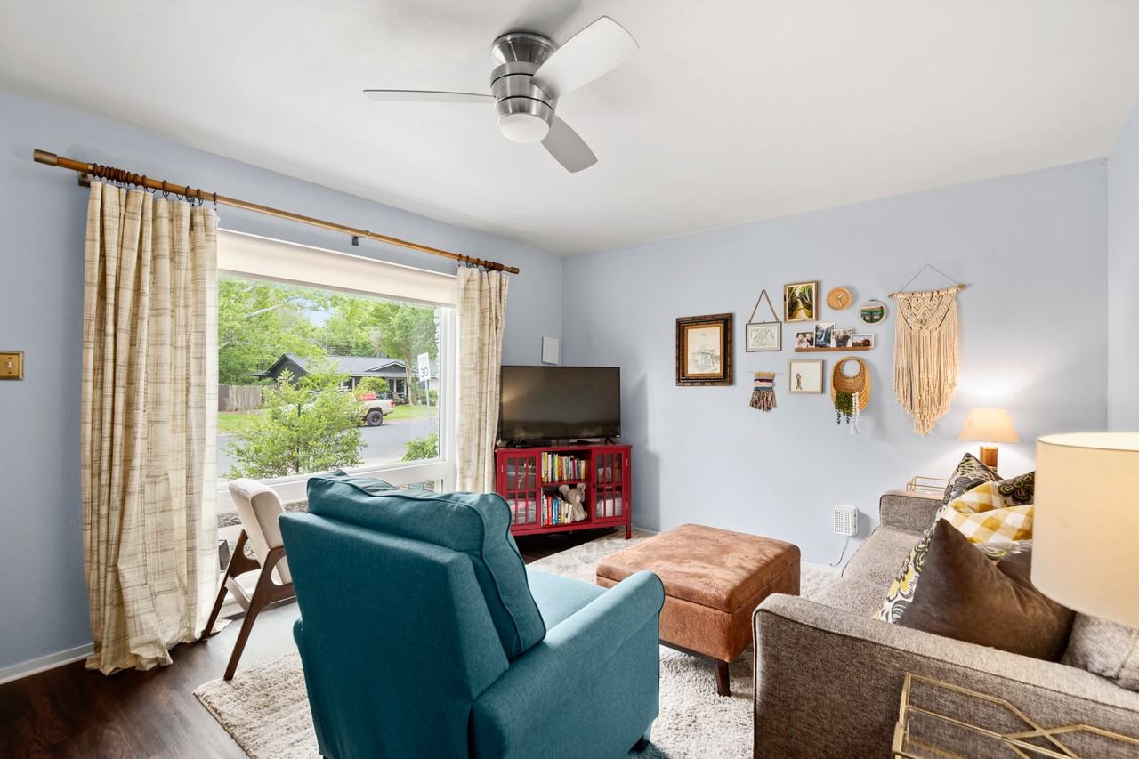 408 Ramble Ln - Photo 6 of 27