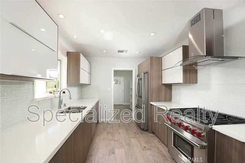 1640 Cumberland Ter - Photo 5 of 17