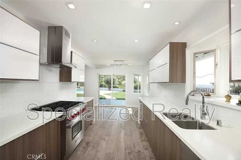 1640 Cumberland Ter - Photo 6 of 17