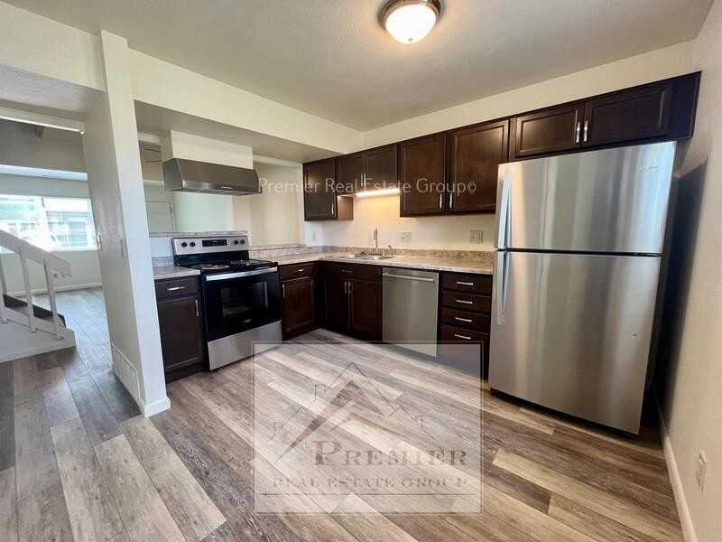 2433 Cherokee Park Pl - Photo 5 of 10