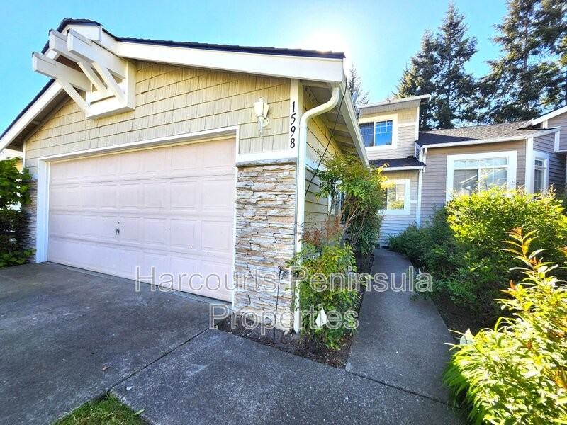 1598 Seasons Ln Nw - Photo 2 of 26