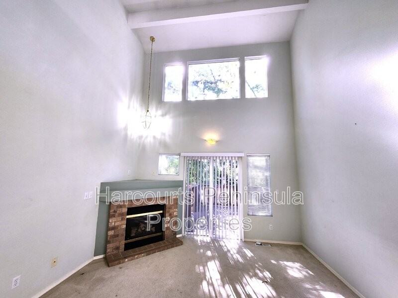1598 Seasons Ln Nw - Photo 5 of 26