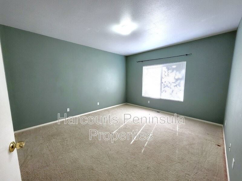 1598 Seasons Ln Nw - Photo 7 of 26