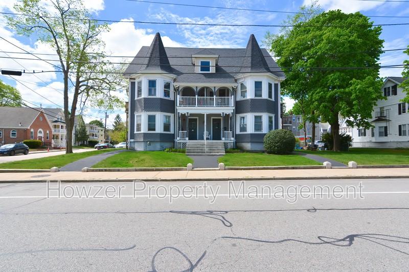 127 Park St - Photo 3 of 31