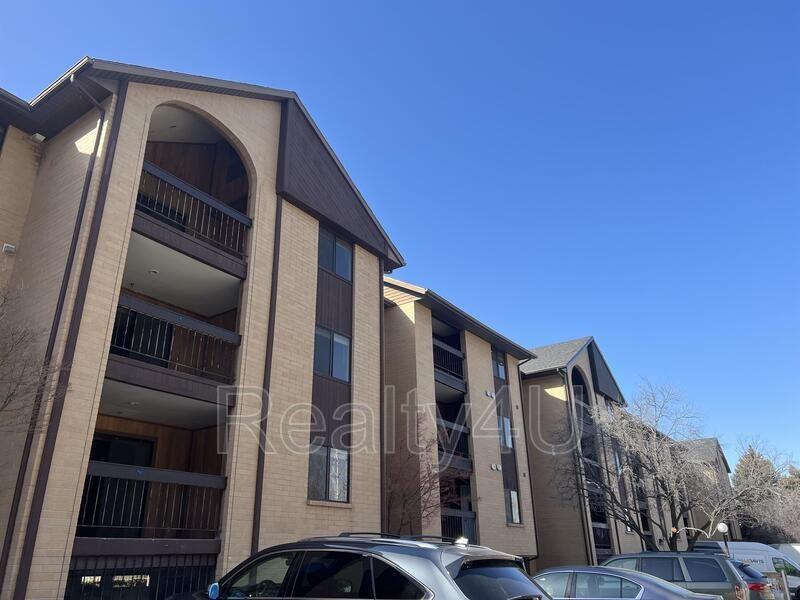 2244 N Canyon Rd - Photo 2 of 15