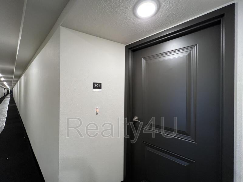 2244 N Canyon Rd - Photo 3 of 15