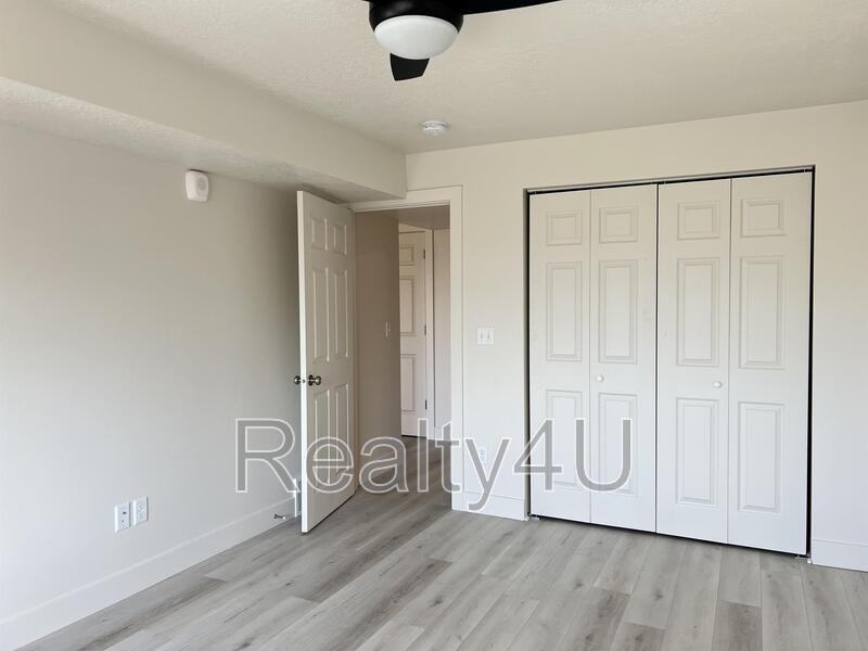 2244 N Canyon Rd - Photo 7 of 15
