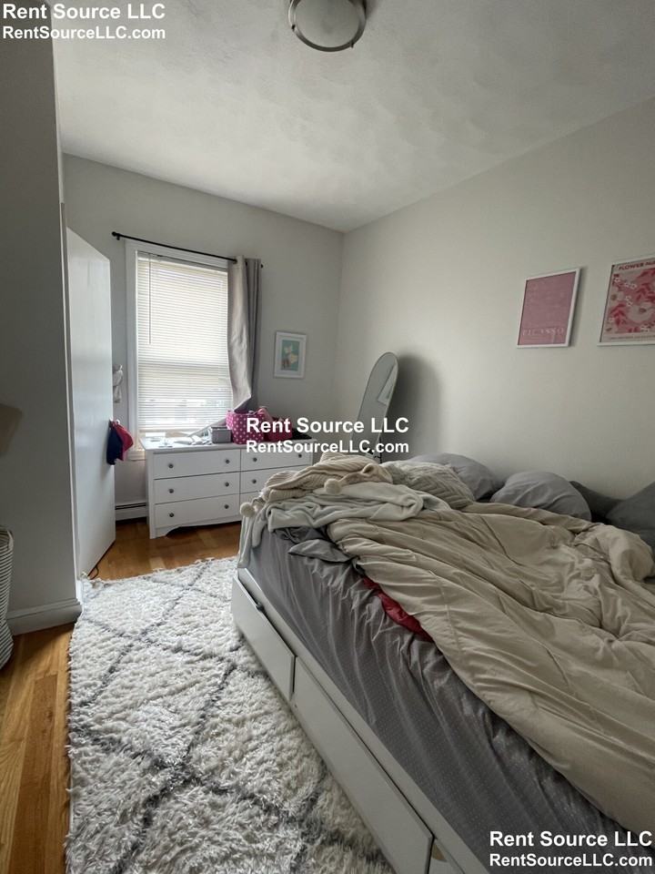 1100 Cambridge St #1102F - Photo 6 of 10