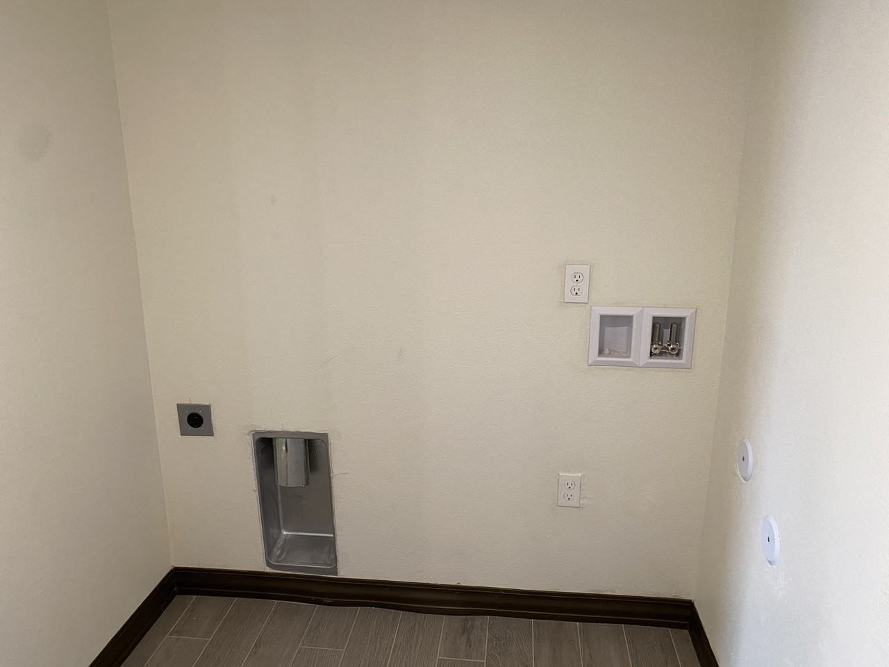 107 Linden St #3C - Photo 6 of 9