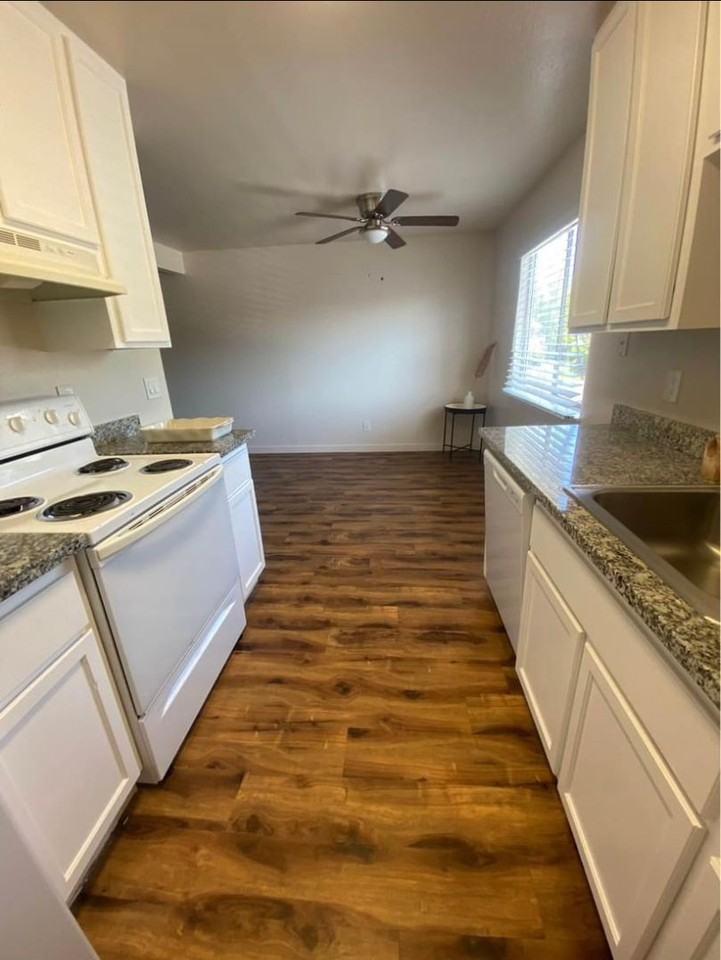 The Solstice Apartments - Photo 5 of 42