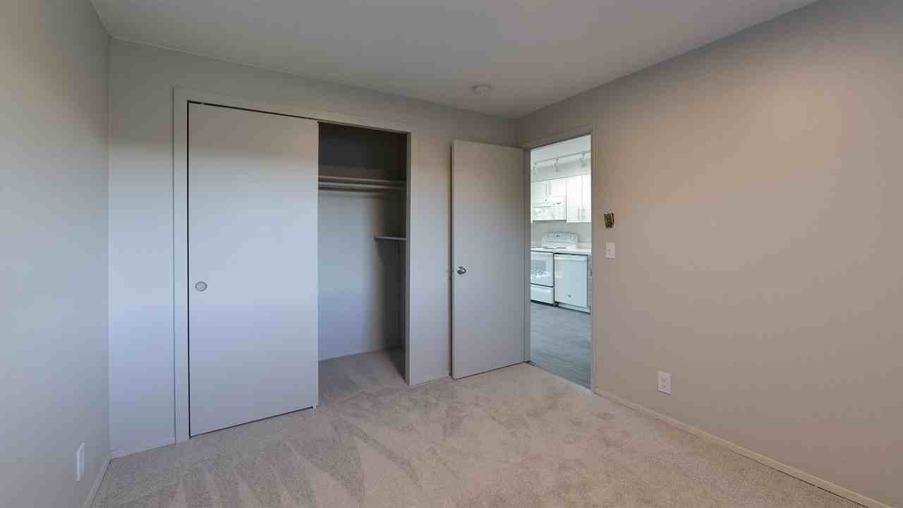 Sylvan Court - Photo 5 of 39