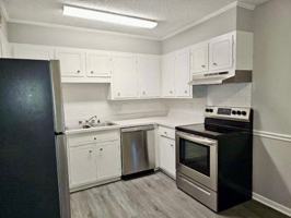 featured image of 28 Stoneybrook Ln